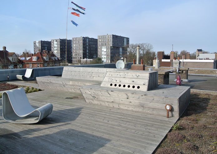 a long bench to enjoy the view... - photo 6